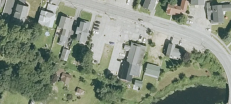 27 Main St
