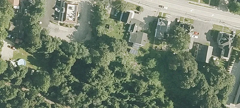 102 Elm St