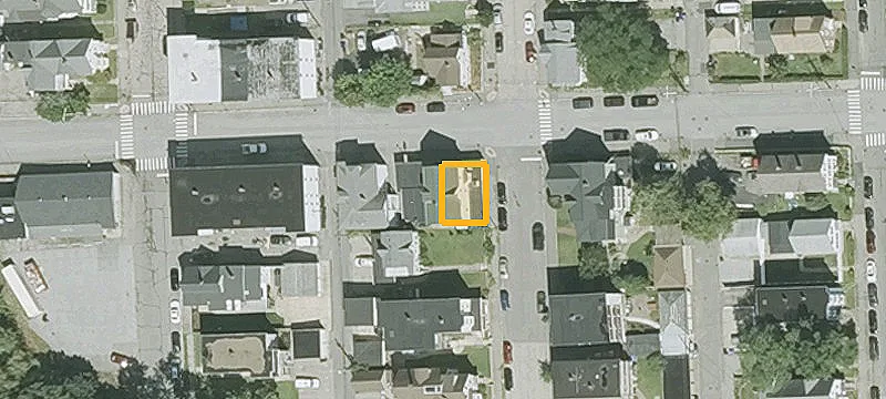 84 Putnam St