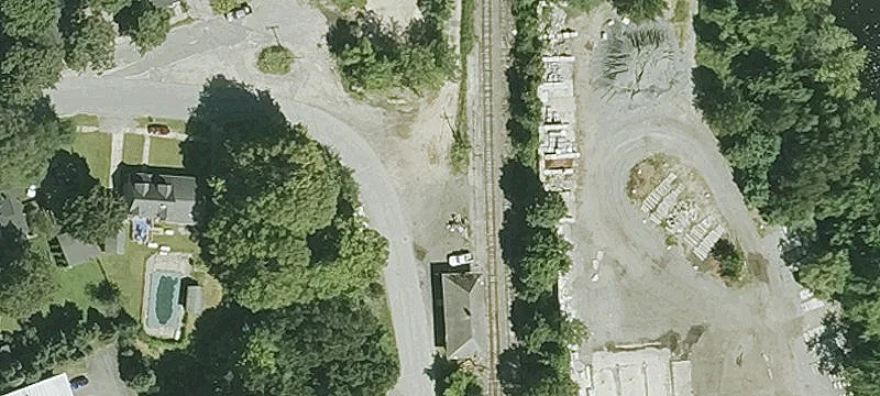 30 Railroad Ave