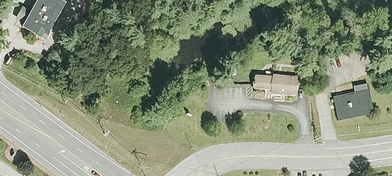 2 Craftsman Ln