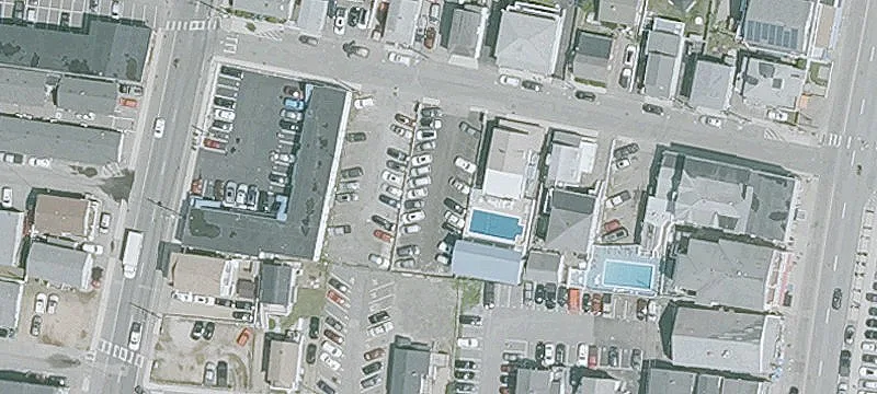 9 H St