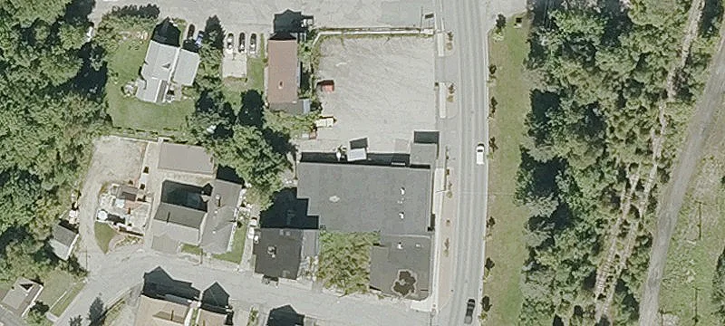 823 Main St