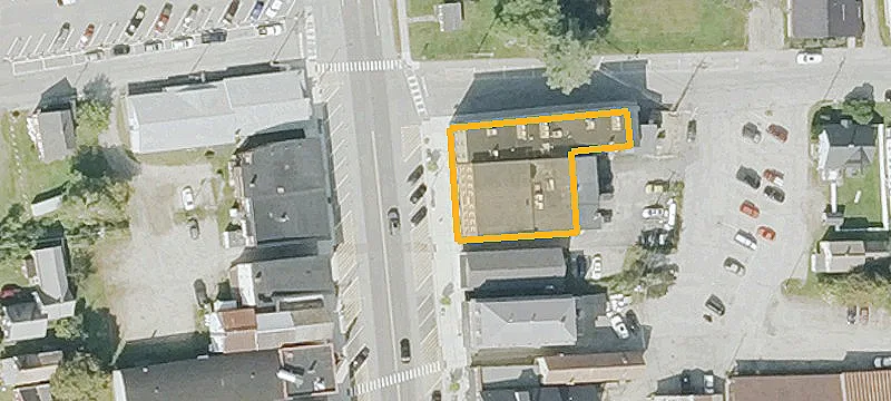 89 Main St