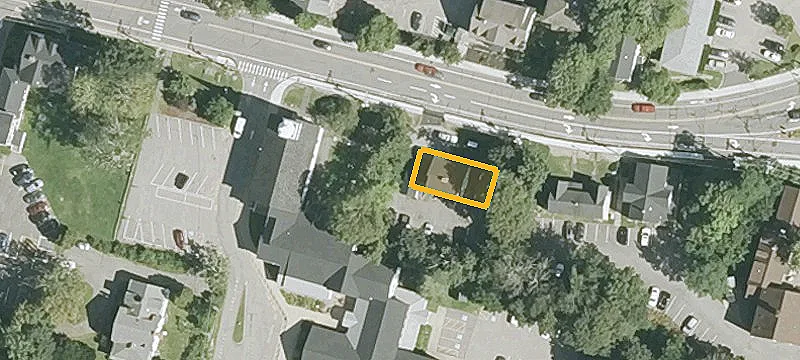 15 Main St