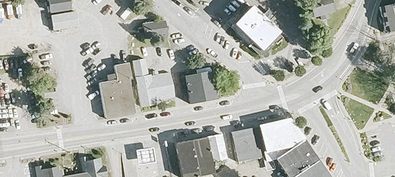 16 Pleasant St