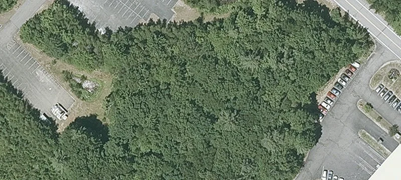 102 Airport Dr