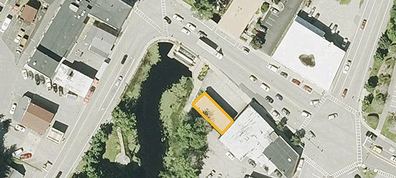 7 Main St