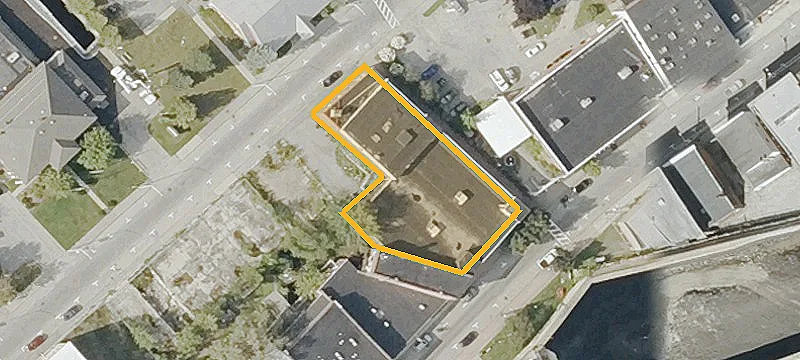 121 Main St