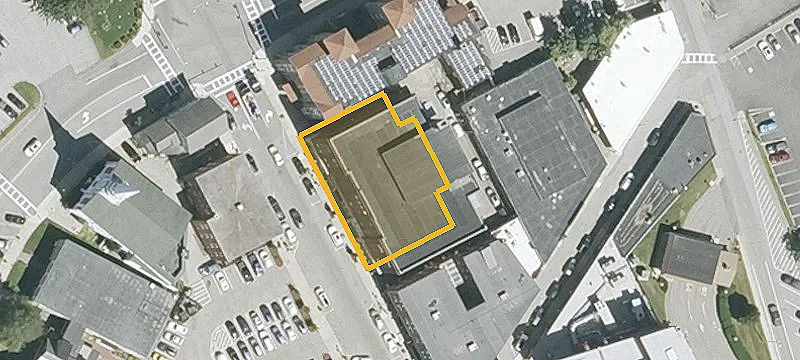 653 Main St
