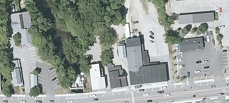44 Main St