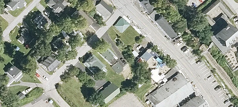 350 Lakeside Ave