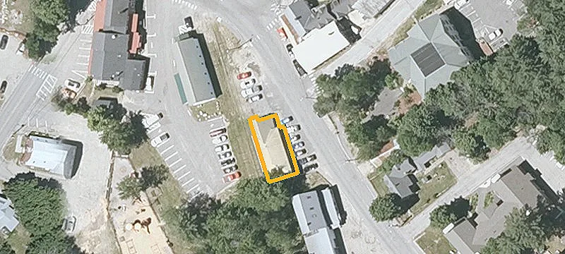 79 Main St