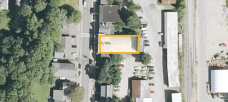 39 Main St