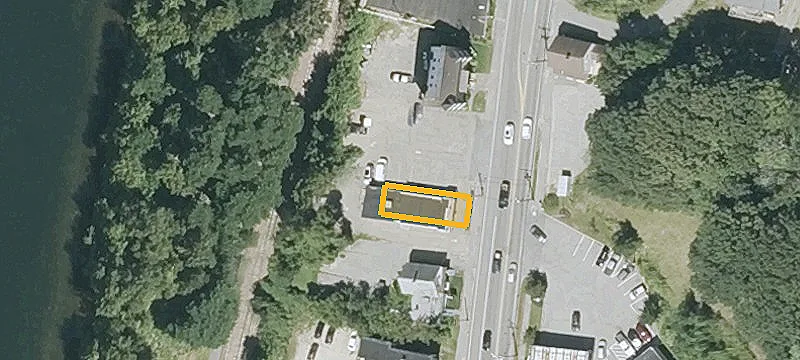 552 Un Ave