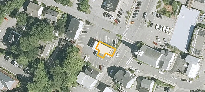 140 Main St