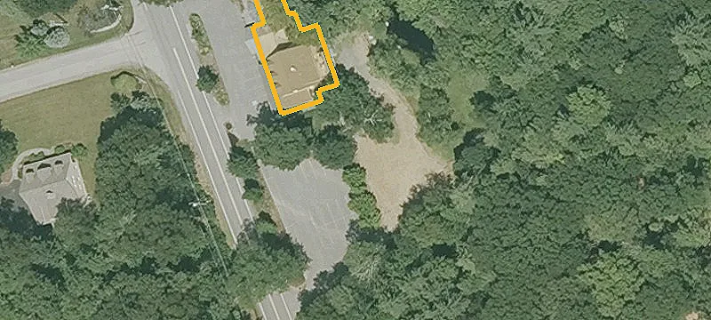 98 Amesbury Rd