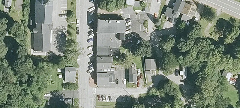 129 Main St
