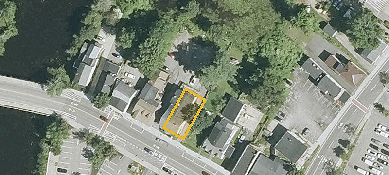 101 Main St