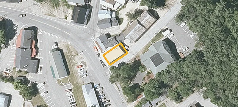 86 Main St
