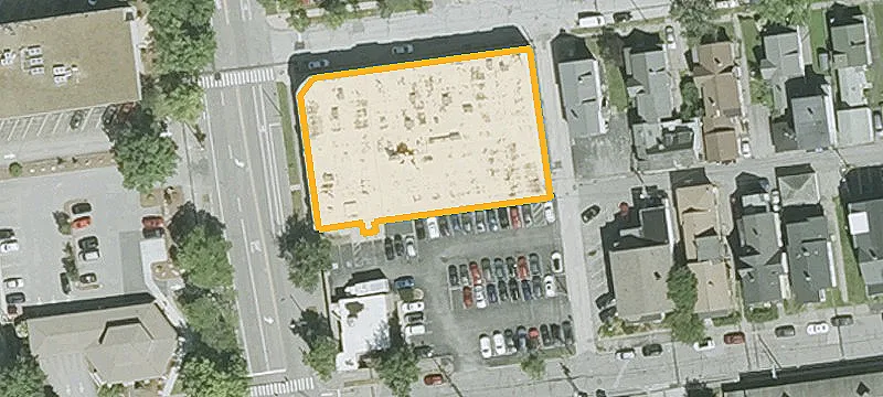 1555 Elm St
