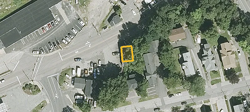 95 Hollis St