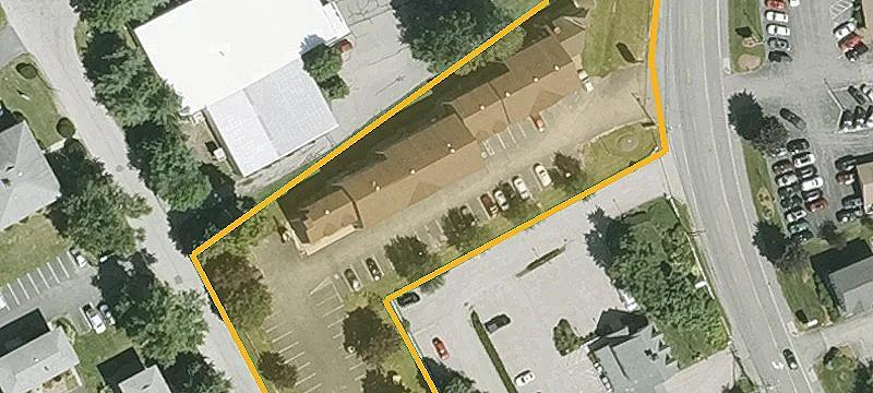 43 Lowell Rd