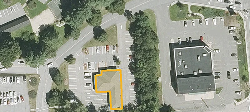 215 Daniel Webster Hwy