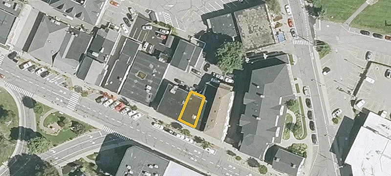 36 Main St