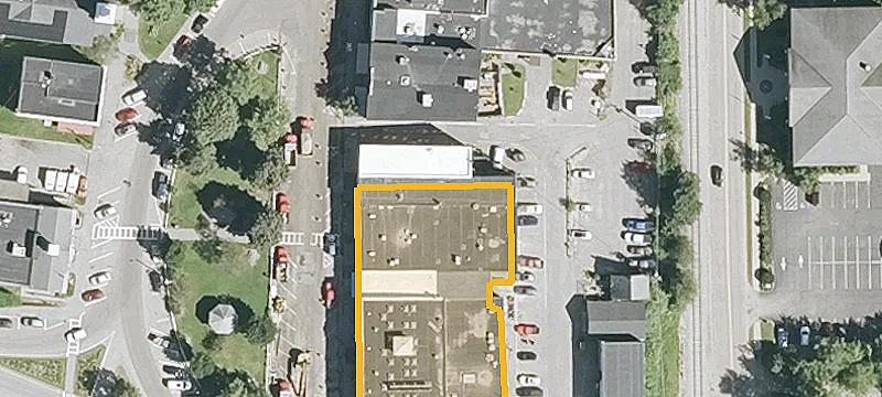 77 Main St