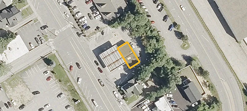 81 Main St