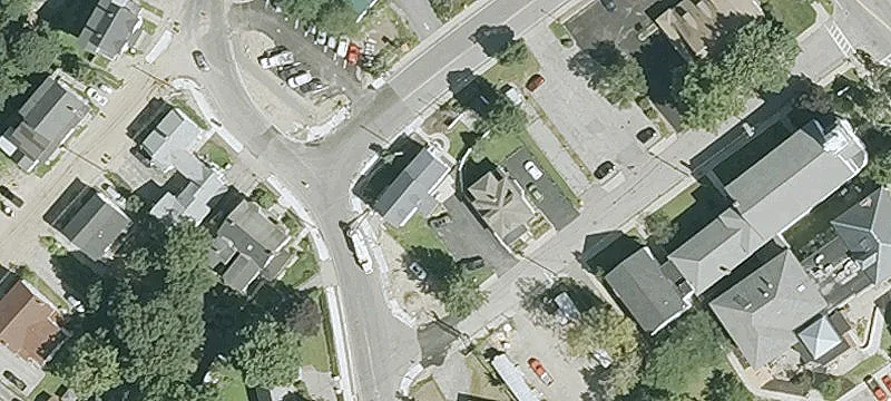 12 Charles St