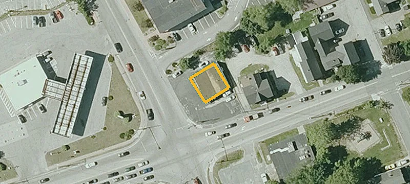 30 Main St