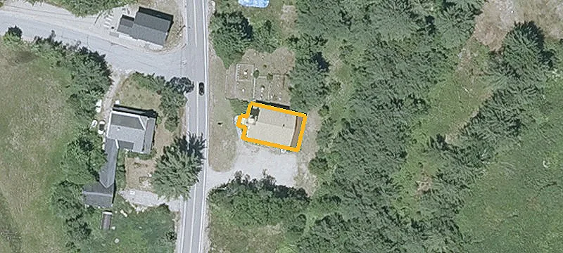 1027 Province Lk Rd