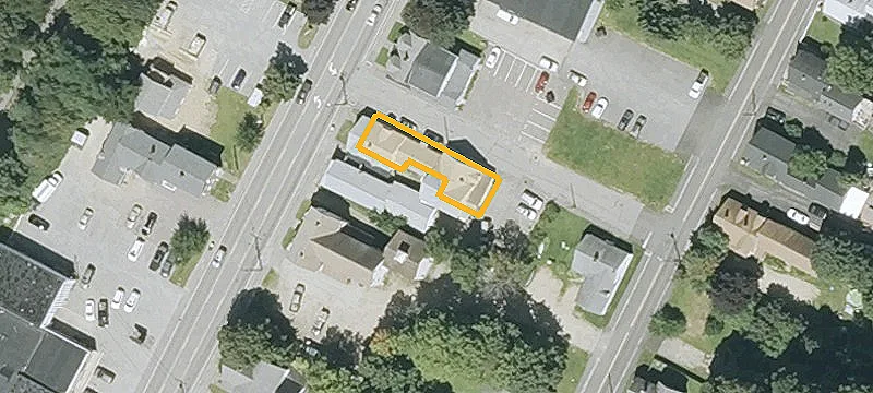 687 Un Ave