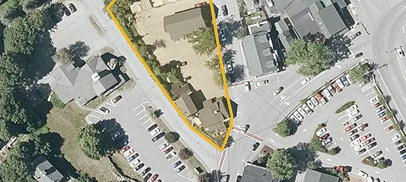 11 Main St