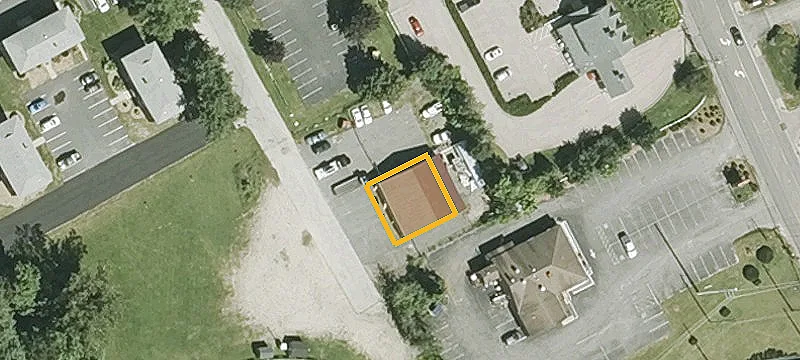 32 Cross St