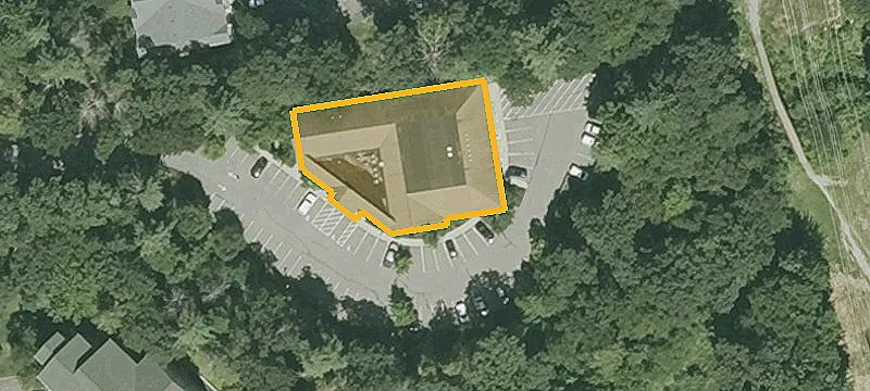 58 Hawthorne Dr