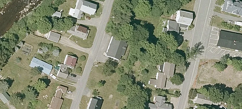 21 Library Ave