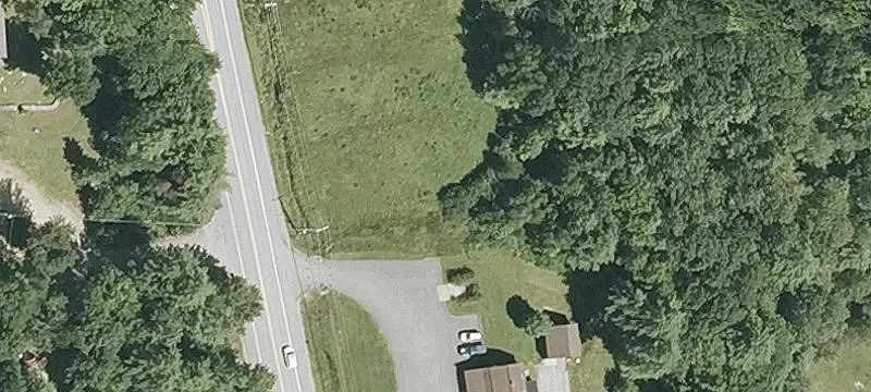 687 Laconia Rd