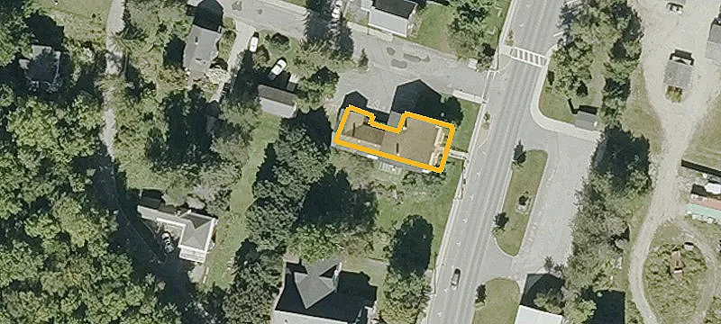 961 Main St