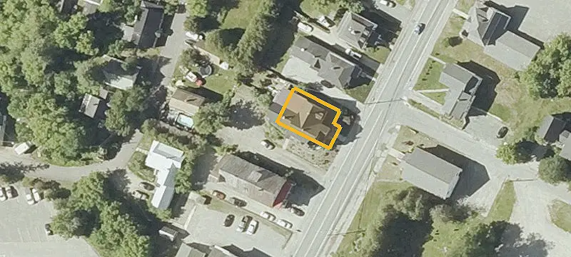 19 Lancaster Rd