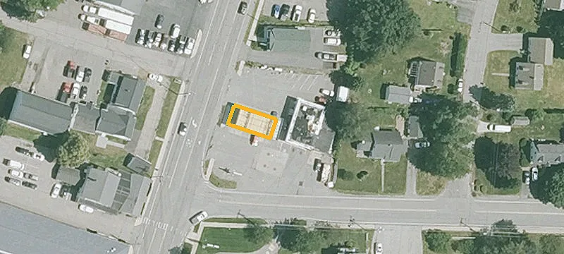 685 Lafayette Rd