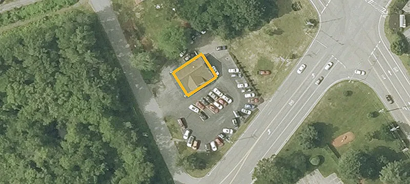 8 Lowell Rd
