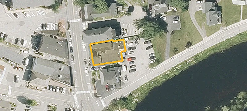 25 Main St
