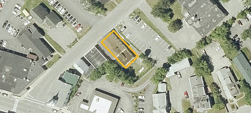24 Pleasant St