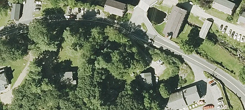 44 Main St