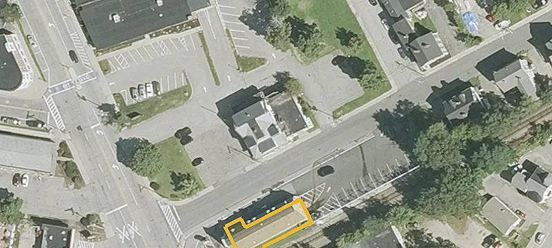 8 Pierce St