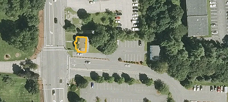 136 Lowell Rd