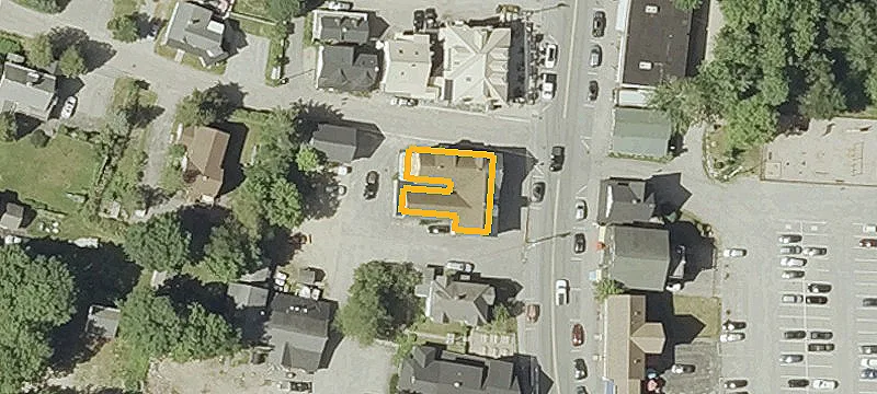 109 Main St